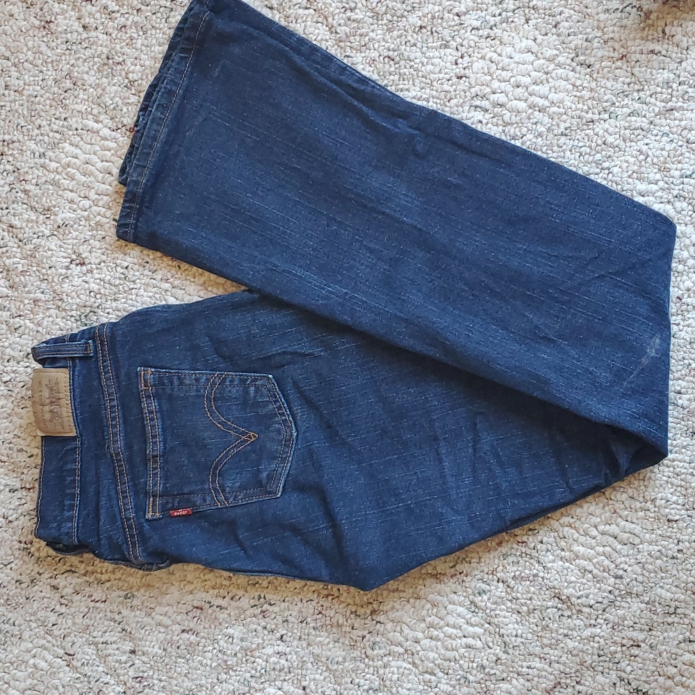 Women's Levi jeans